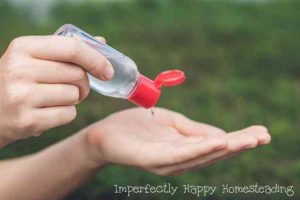How to Make DIY All Natural Hand Sanitizer with Essential Oils