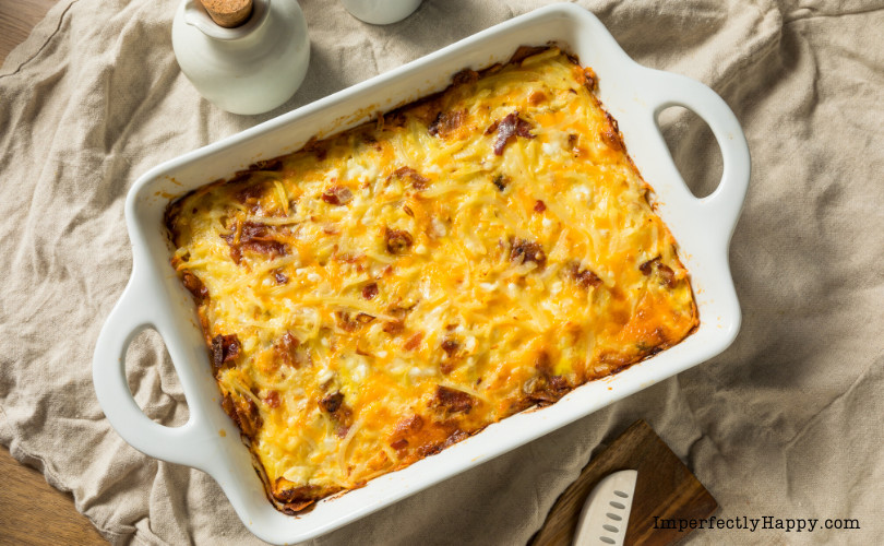 easy to make breakfast casserole recipe with bacon and frozen hash browns