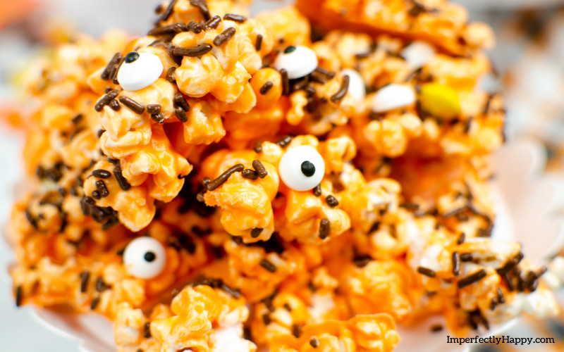 close up view of the Halloween Popcorn treats with candy eyeballs