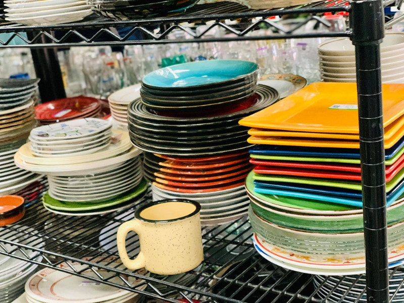 Best Things to Buy at a Thrift Store -plates and mugs