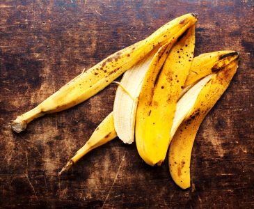 How to Reuse Banana Peels