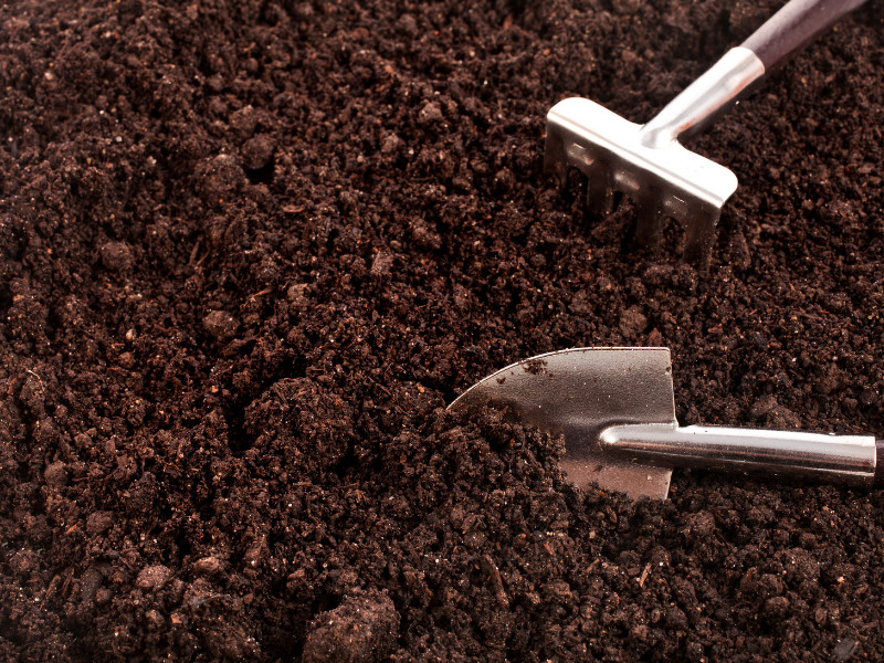 square-foot-gardening-mistakes-soil - the Imperfectly Happy home